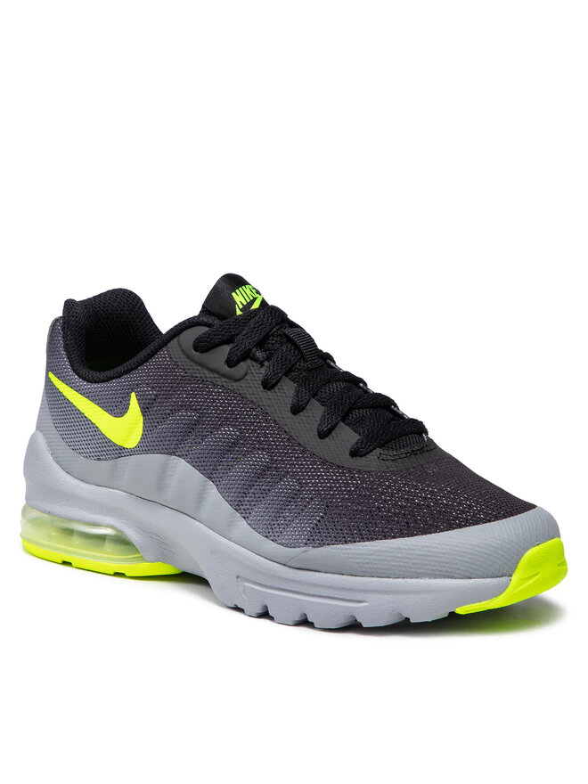 orange color nike shoes