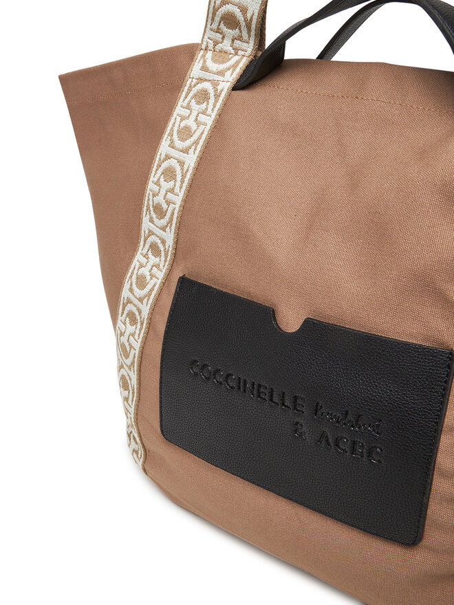Coccinelle Τσάντα Coccinelle SXG C-Bounce Canvas E1 SXG 11 01 01 Καφέ
