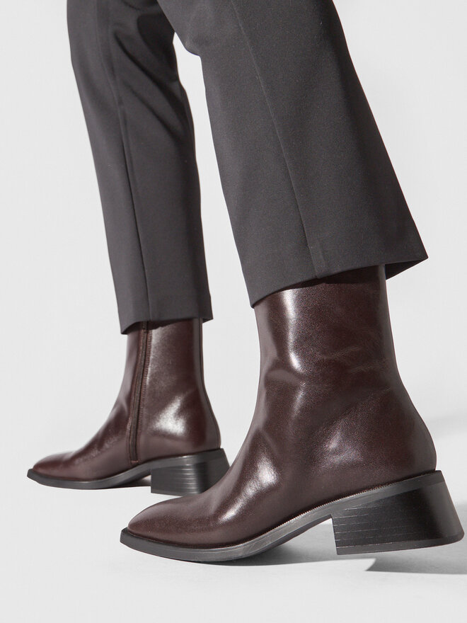 Vagabond Shoemakers Škornji Vagabond Shoemakers Blanca 5217-201-35 Rjava