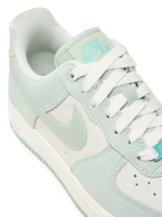 Nike Сникърси Nike Air Force 1 07 HQ1497 Зелен