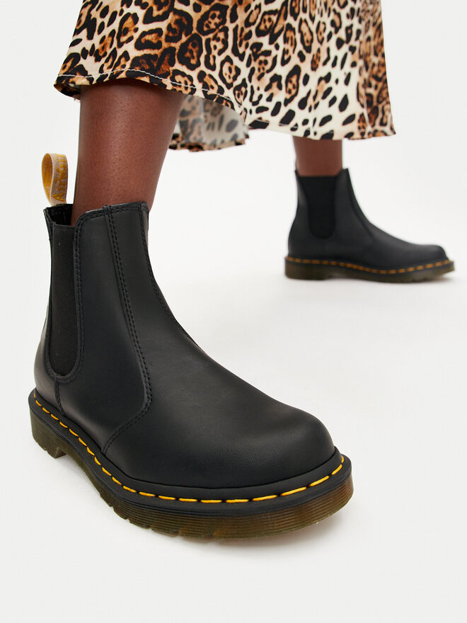 Dr. Martens Bokacsizma Dr. Martens 2976 Vegan 21456001 Fekete
