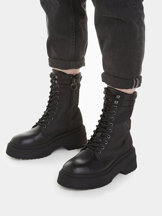 Tommy Jeans Polokozačky Tommy Jeans Tjw Lace Up Padded Boot EN0EN02405 Černá