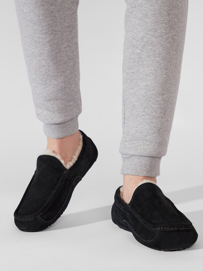Ugg Pantofole Ugg M Ascot 1101110 Nero