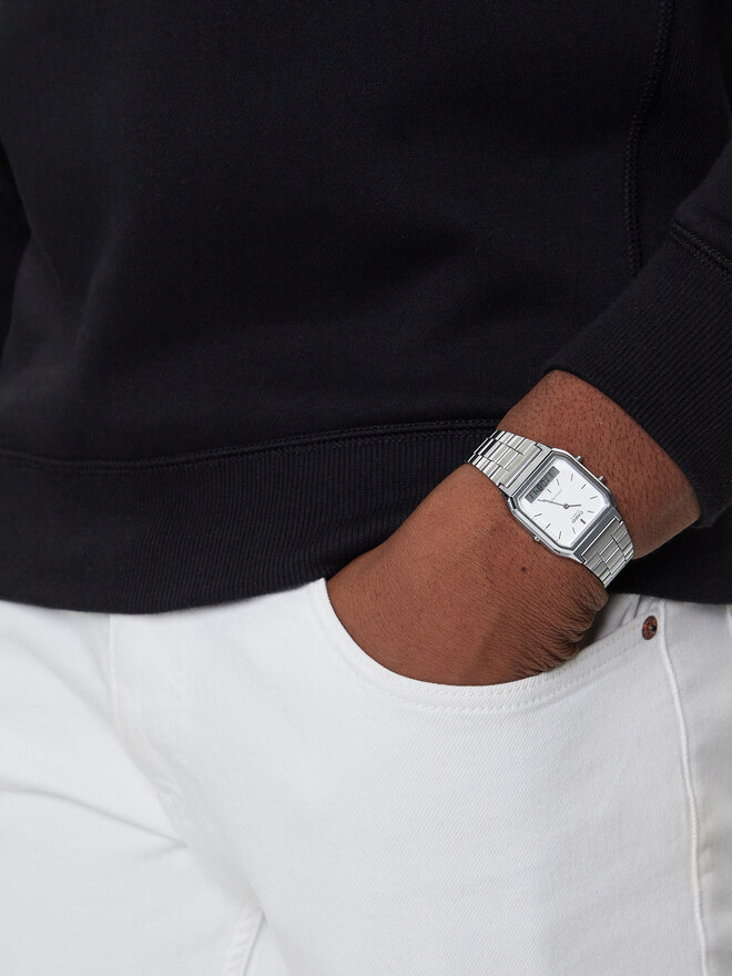 Casio Uhr Casio AQ-230A-7DMQYES Silberfarben