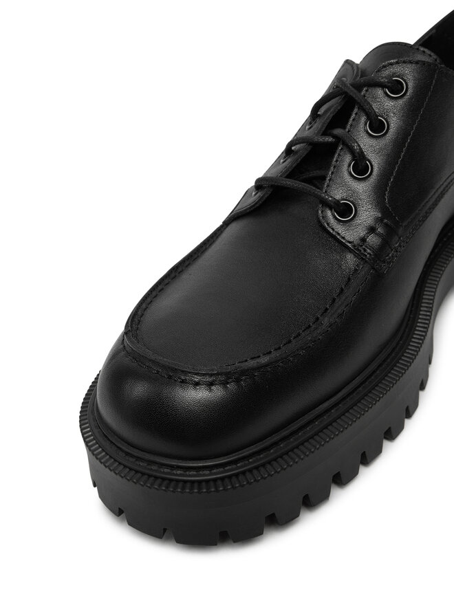 Vic Matié Туфлі Vic Matié 1F8614U 32B070101 Чорний