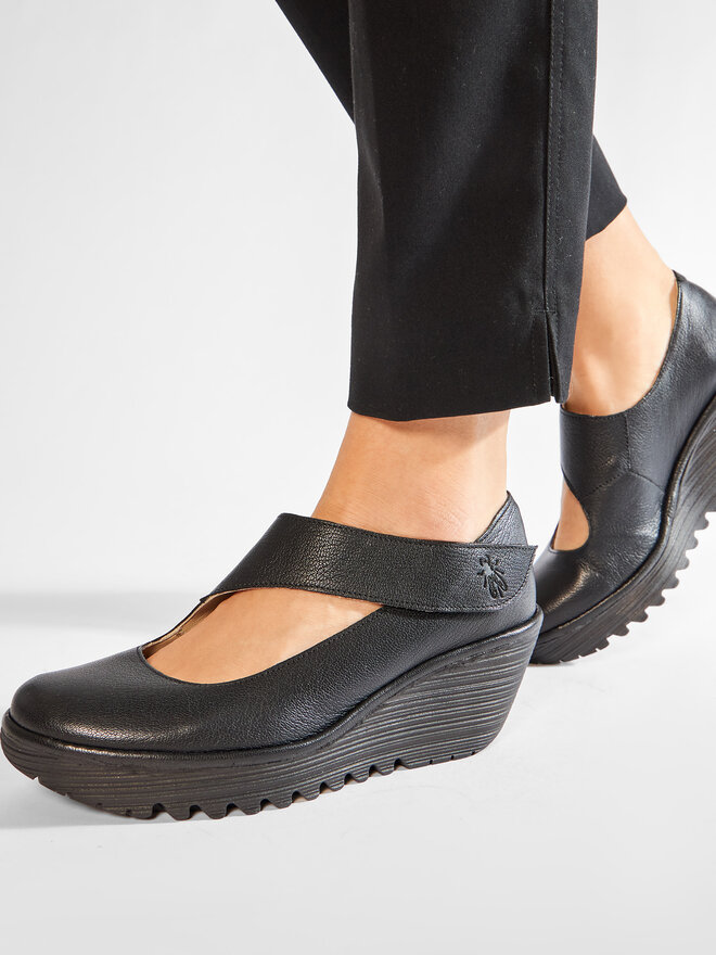 Fly London Félcipő Fly London Yasifly P500682000 Fekete