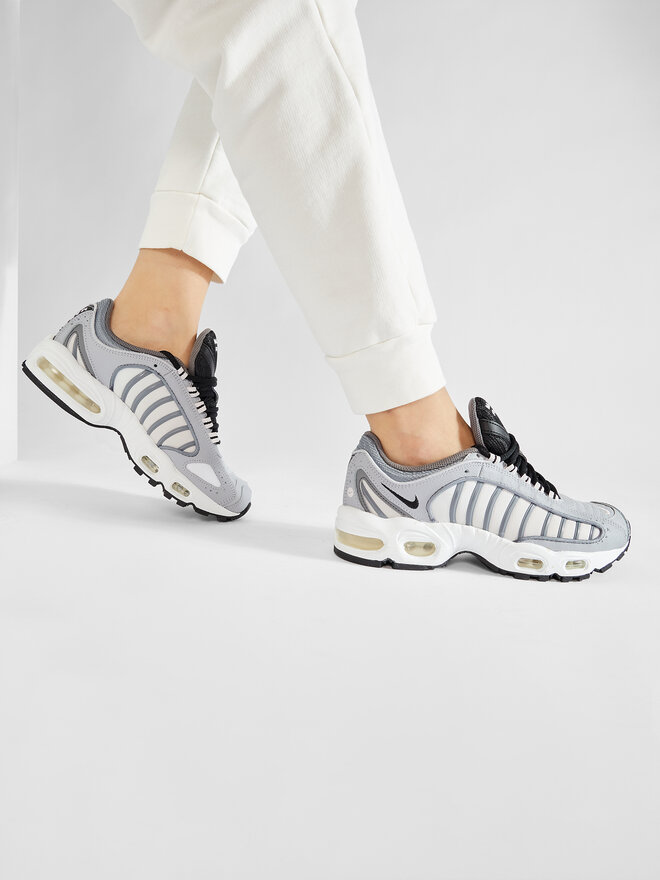 Nike Sneakers Nike Air Max Tailwind IV CJ7976 006 Grau