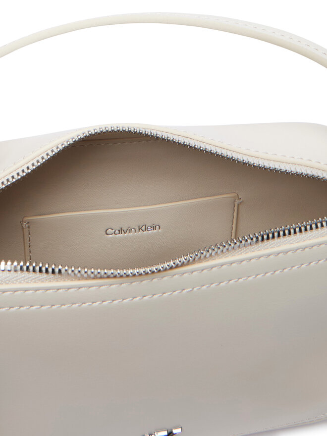 Calvin Klein Handtasche Calvin Klein Ck Hardware Camera Bag LV04F3678G Hellbeige