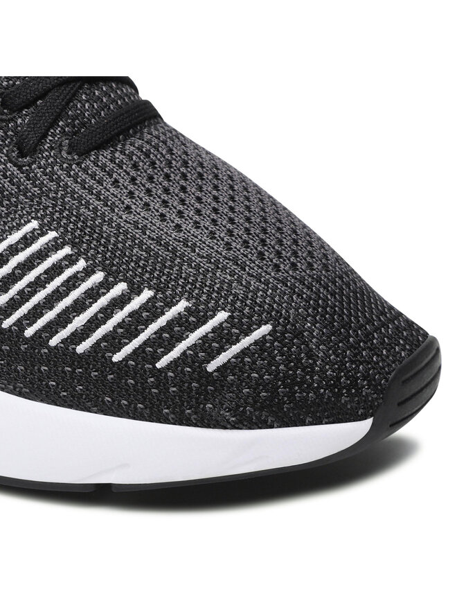 Adidas swift run flyknit top
