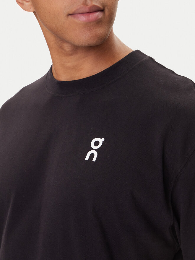On On Camiseta Club-T 1ME1005 Negro Relaxed Fit