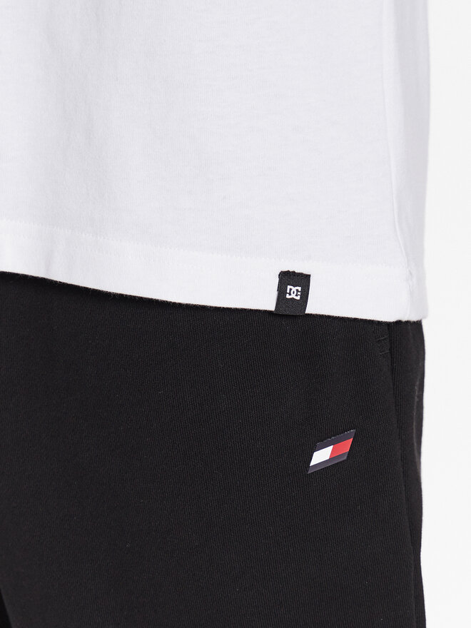 DC DC T-Shirt Stuck On You ADYZT05245 Weiß Relaxed Fit