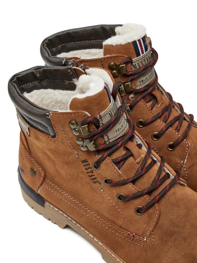 Mustang Trapper stila apavi Mustang 4142-602 Brūns