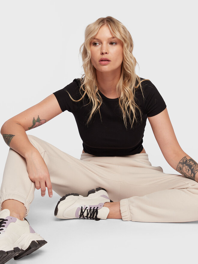 Gina Tricot Gina Tricot Marškinėliai Basic 17957 Juoda Slim Fit