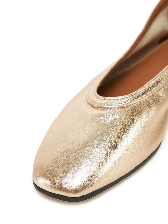 Tommy Hilfiger Baleriny Tommy Hilfiger Soft Metal Lthr Ballerina No Bow FW0FW08601 Złoty
