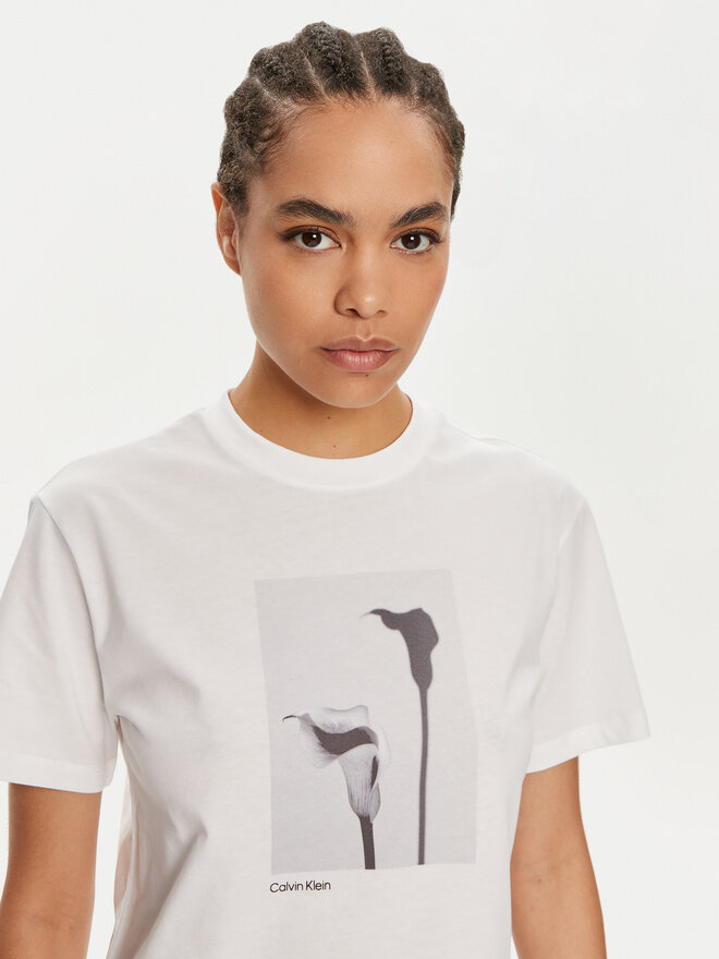 Calvin Klein Calvin Klein Camiseta B&W Flower K20K207579 Blanco Regular Fit