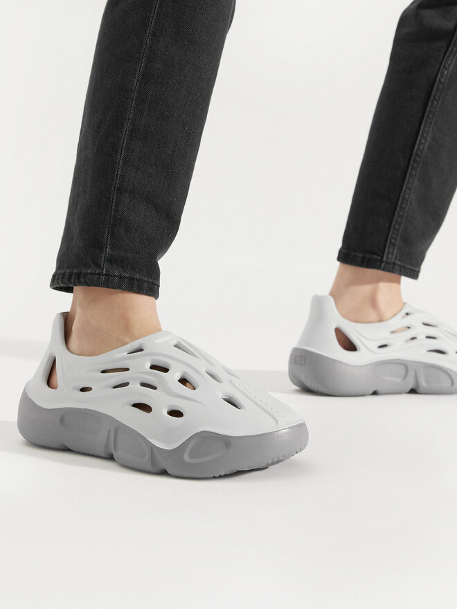 Steve Madden Halbschuhe Steve Madden Vine Slip-on SM11002858-02002-660 Grau