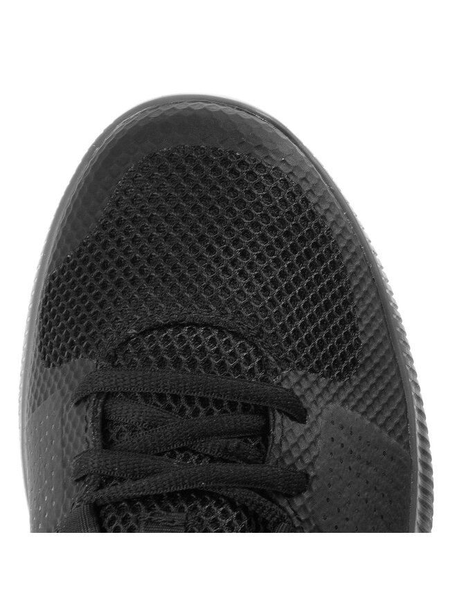 Under armour zone 3 top