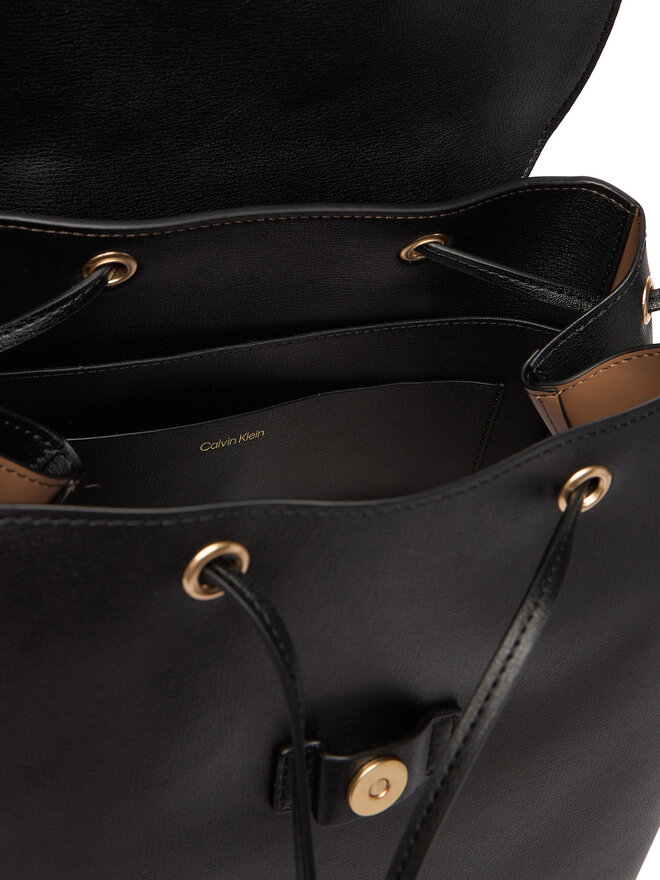 Calvin Klein Rucksack Calvin Klein Foil Logo Large Flap Backpack LV04F3505G Schwarz
