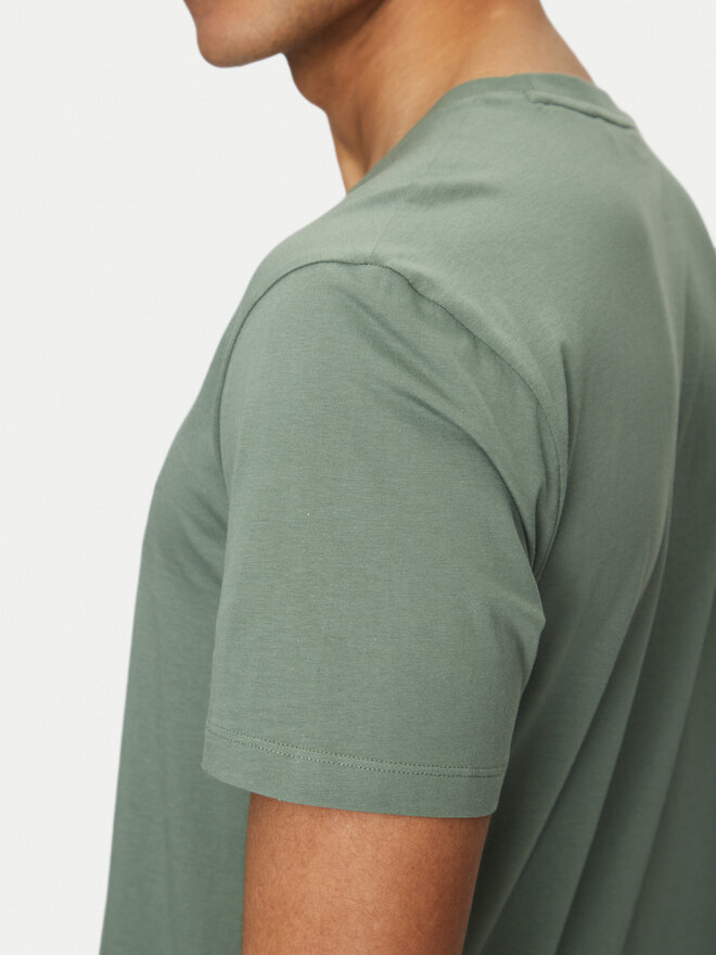 HUGO HUGO Camiseta Dulivio 50467556 Verde Regular Fit