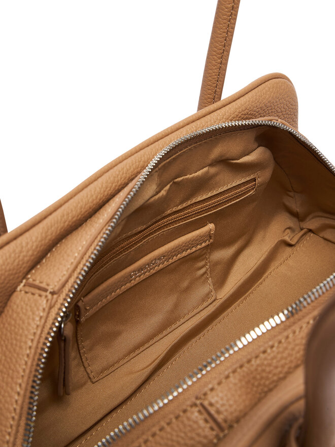 Calvin Klein Handtasche Calvin Klein Emblem Trio Pebble Shoulder Bag LV04F3743G Beige