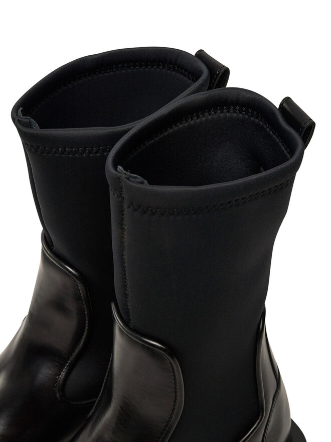 LOVE MOSCHINO Botines LOVE MOSCHINO JA24114G0LIM600A Negro
