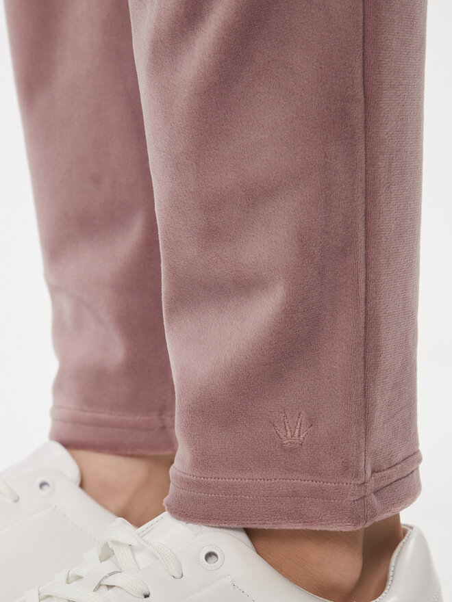 Triumph Triumph Pizsama nadrág Cozy Comfort Velour Trousers 10216539 Barna Regular Fit