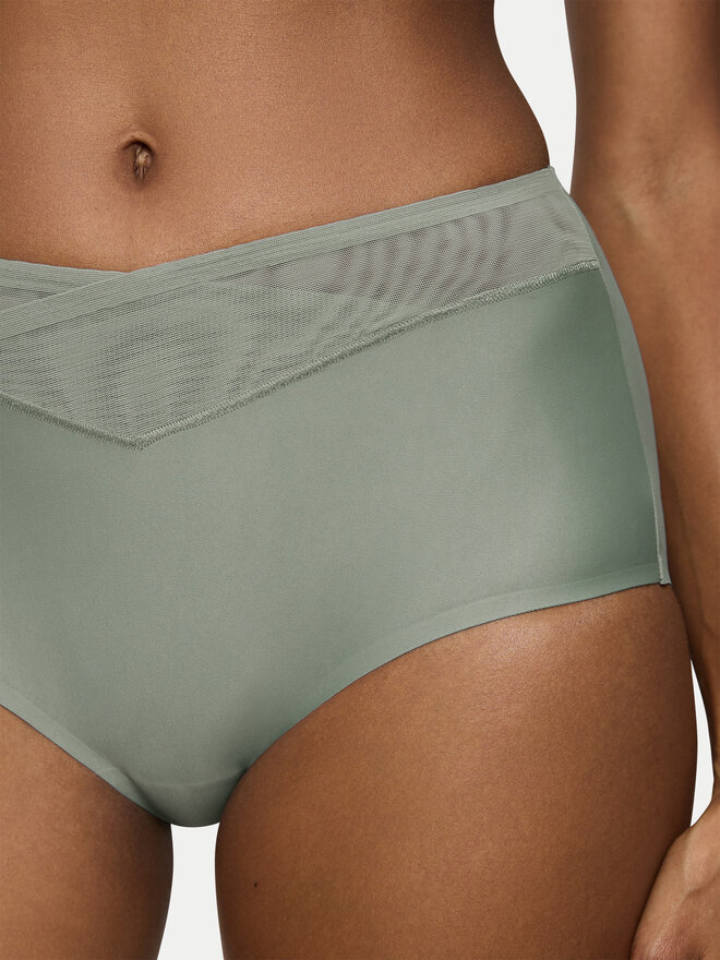 Triumph Triumph Klasične spodnje hlačke z visokim pasom True Shape Sensation 10218231 Zelena