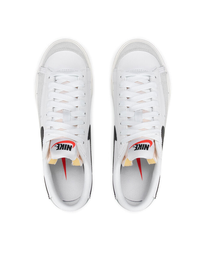 Nike Sneakersy Nike Blazer Low Platform DJ0292 Bílá