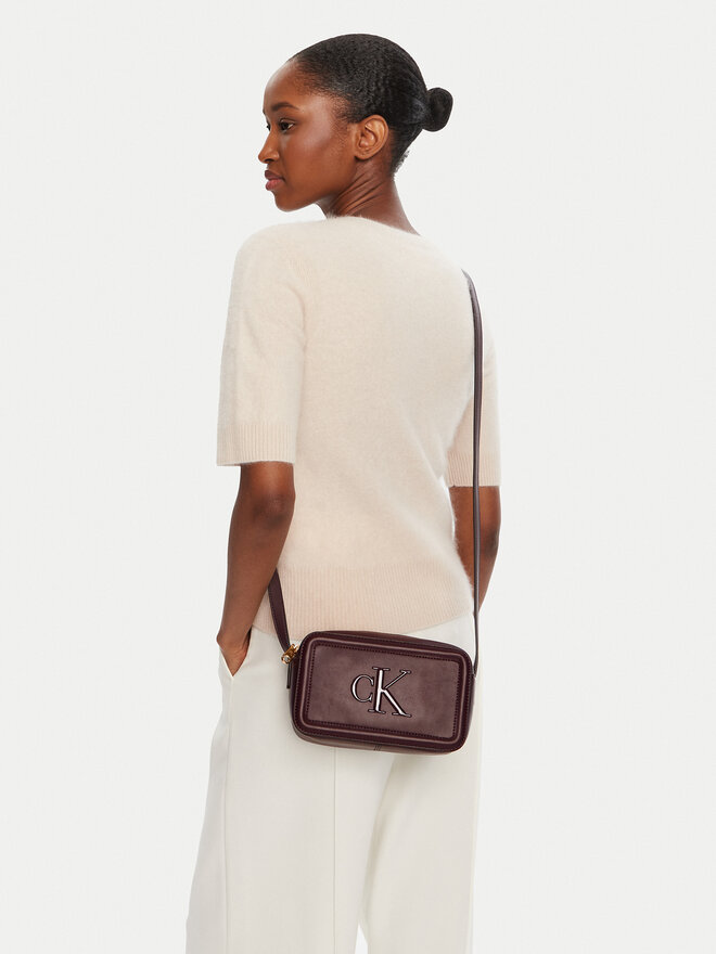 Calvin Klein Handtasche Calvin Klein Bold Ck Camera Bag LV04F3220G Dunkelrot