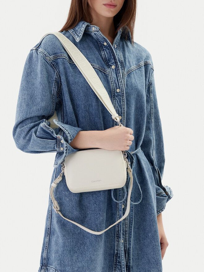 Calvin Klein Handtasche Calvin Klein Webbing Double Strap Camera Bag LV04F3165G Weiß