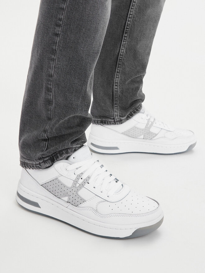 Under Armour Снікерcи Under Armour UA Court 96 Suede 3028765 Білий