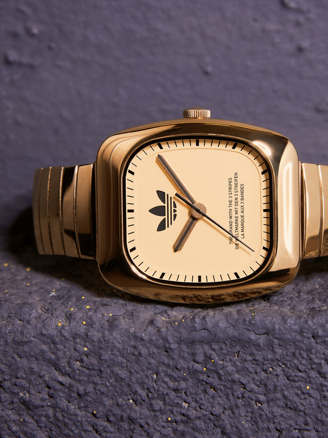 adidas Originals Uhr adidas Originals Retro Wave One AOSY24024 Goldfarben