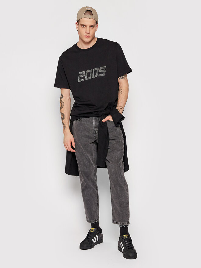2005 2005 T-Shirt Unisex Signature Tee Μαύρο Relaxed Fit