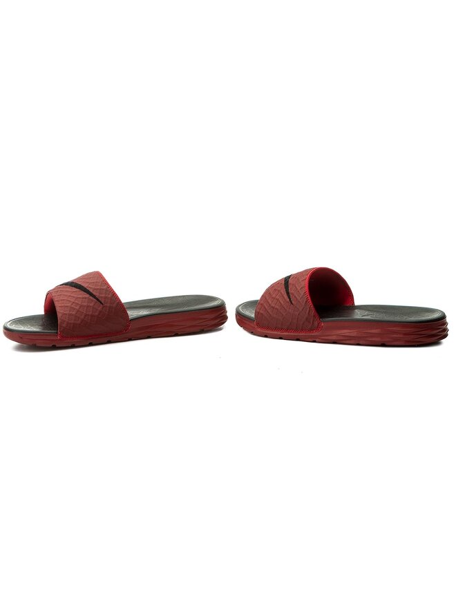Chanclas Nike Benassi Solarsoft 705474 600 Guinda burdeos zapatos.es