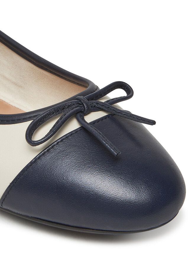 Tommy Hilfiger Baleriny Tommy Hilfiger Toe Cap Leather Ballerina FW0FW08759 Beżowy