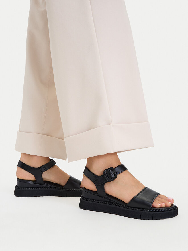 Tamaris Sandalen Tamaris 1-28247-46 Schwarz
