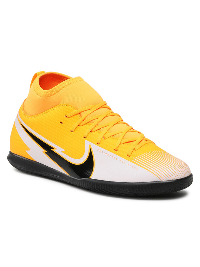 Nike Boty na fotball Nike Jr Superfly 7 Club Ic AT8153 801 Oranžová