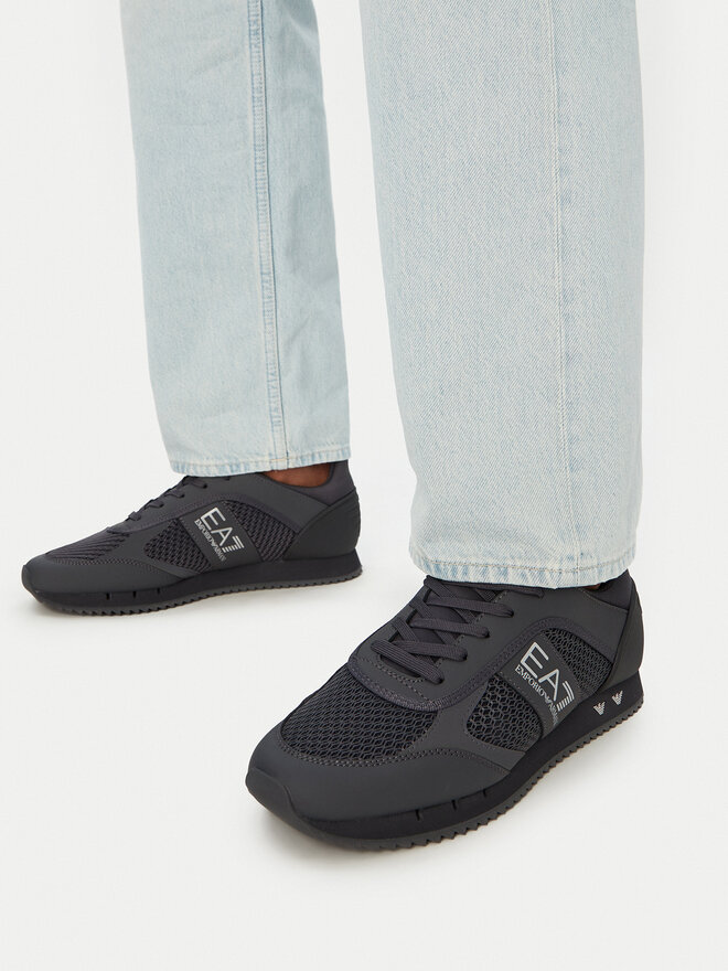 EA7 Emporio Armani Снікерcи EA7 Emporio Armani 7X000334 AF18610 M8422 Чорний