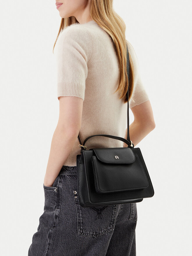Aigner Ročna torba Aigner Delia S 133020 Črna