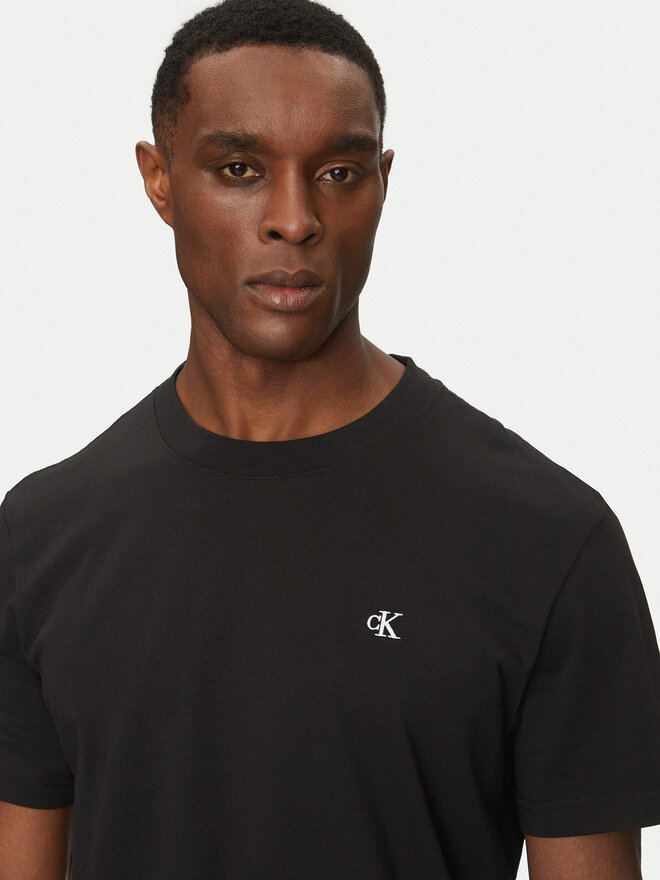 Calvin Klein Jeans Calvin Klein Jeans Camiseta Serif Font Graphic J30J327473 Negro Regular Fit