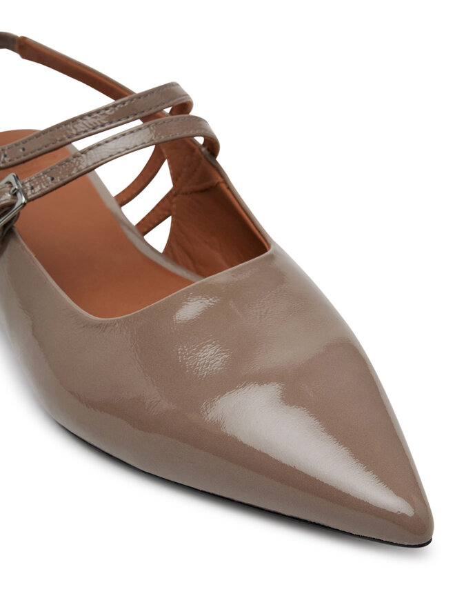 Vagabond Shoemakers Sandali Vagabond Shoemakers Hermine 5733-260-09 Rjava