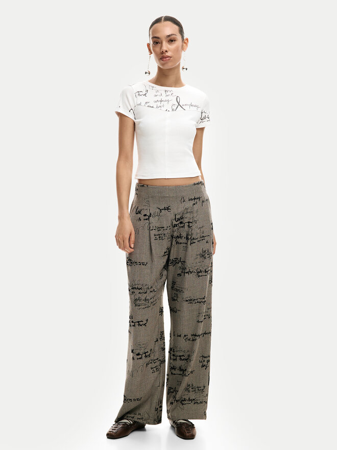 Desigual Desigual T-Shirt Helsinki 26SWTK10 Creme Slim Fit