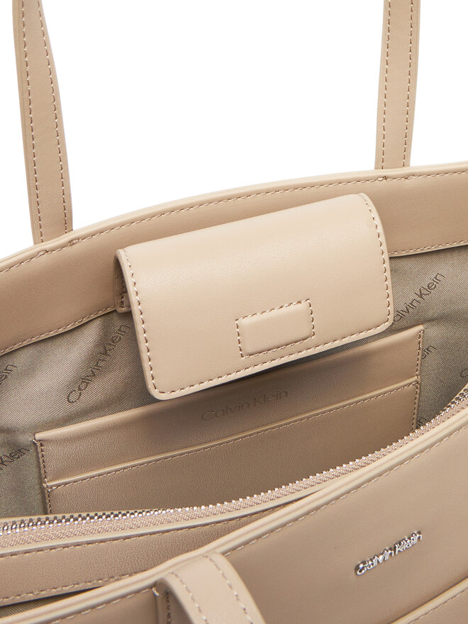 Calvin Klein Kabelka Calvin Klein Ck Must Medium Shopper W/Pocket K60K613019 Béžová