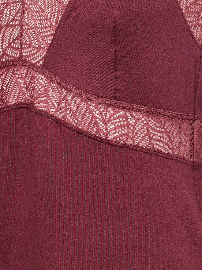 Femilet by Chantelle Femilet by Chantelle Camisón Jazz FNA540 Guinda/burdeos Regular Fit