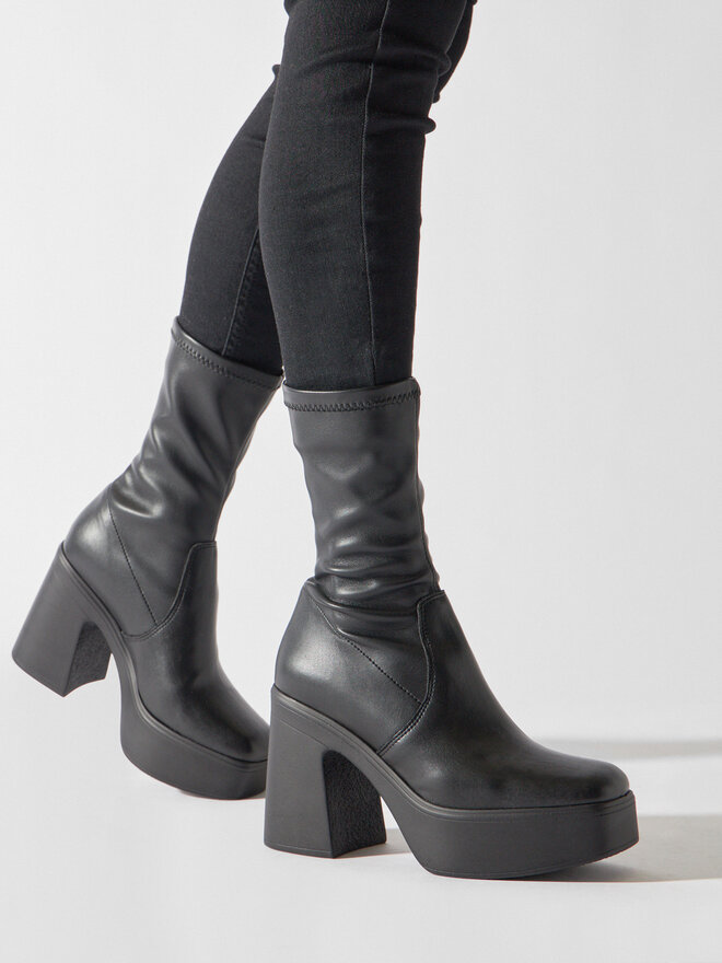 Steve Madden Škornji Steve Madden Low Phoenix SM11002629 SM11002629-001 Črna