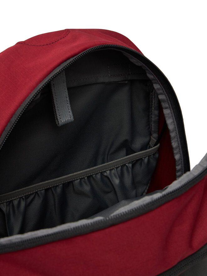 Jack Wolfskin Nahrbtnik Jack Wolfskin Velocity 20 A64003 2511 Bordo rdeča