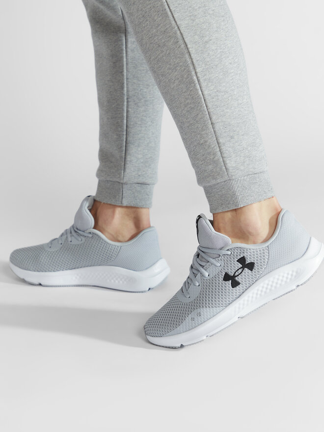 Under Armour Běžecké boty Under Armour Ua Charged Pursuit 3 3024878-104 Šedá