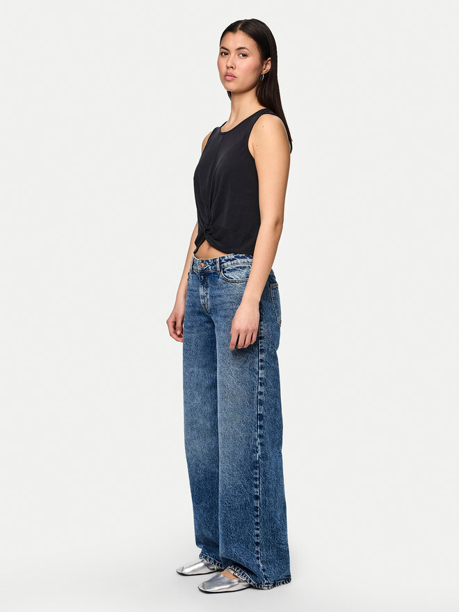 Pieces Pieces Marškinėliai Anora 17149200 Juoda Regular Fit