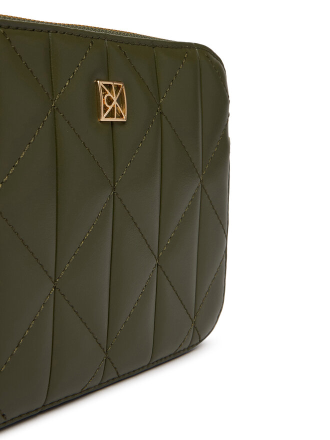 Calvin Klein Handtasche Calvin Klein Quilted Double Zip Camera Bag LV04F3328G Beige