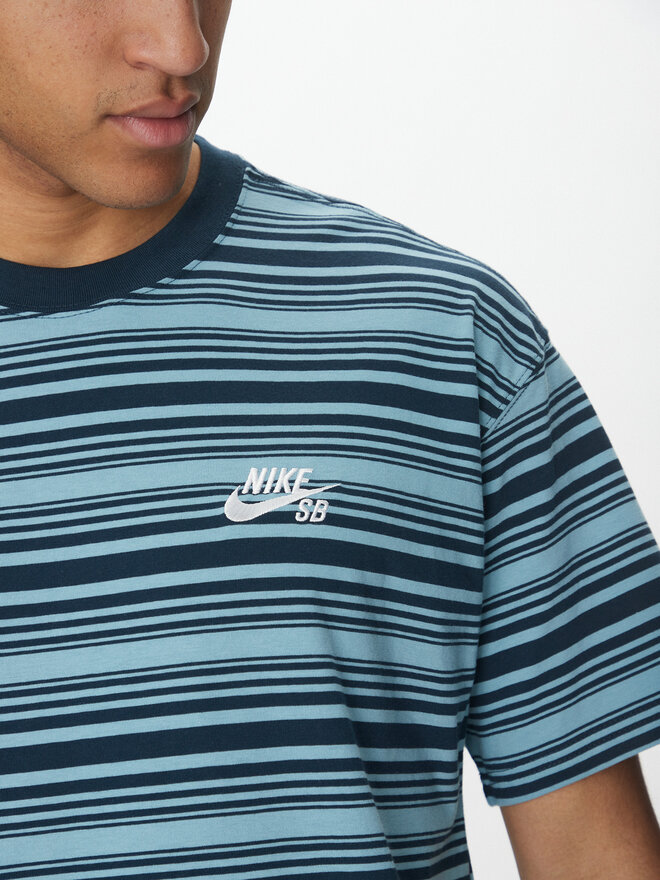 Nike Nike Camiseta FQ3711 Azul Loose Fit